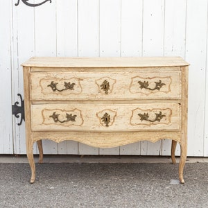 Antique Farmhouse French Bleached Dresser, 18th Century French Chest of drawers, Antique French Dresser, Antique French Chest of Drawers image 3