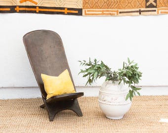 Vintage African Crocodile Chair: Hand-Carved Tribal Seating