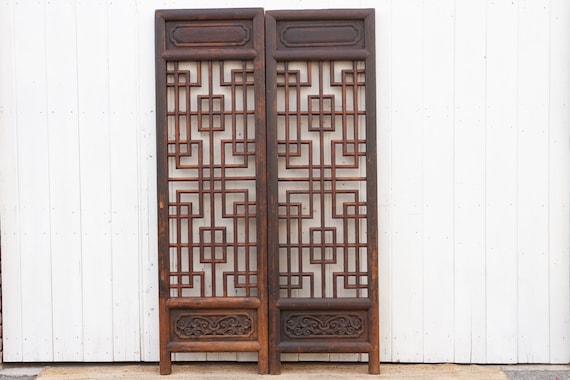 銅版画 : 有地好登「The scence of a lattice door」 Antique Chinese Elm Lattice Doors: 18th Century Shanxi Dividers - Etsy