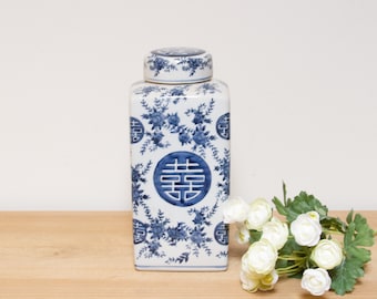 Vintage Blue & White Floral Porcelain Jar: Chinoiserie Decor
