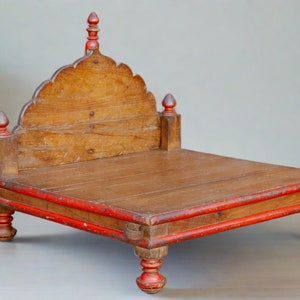 Rare Antique Pidda Chair, Low Teak Pidda chair, Arched Back Swing Chair, Bajot Table, Indian Swing Seat, Indian Low Chair, Painted Low Chair