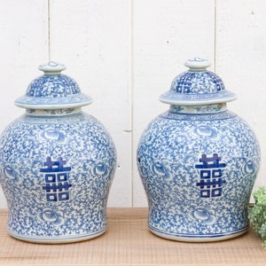 Set of Two Chinese Ginger Jars, Decorative Ginger Jars,Traditional Chinese Jars,Vintage Ginger Jars,Blue & White Jar,Ming Dynasty Style Jars