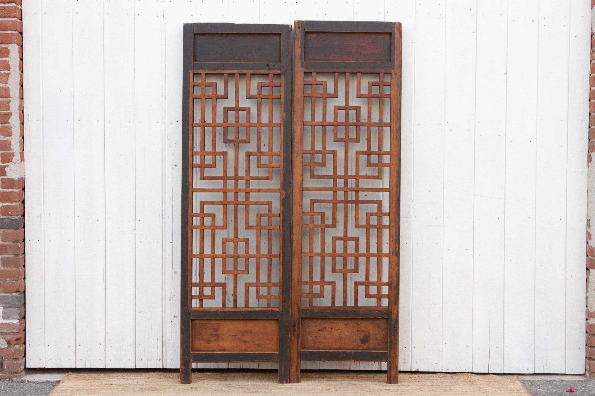Bleached Chinese Lattice Door From Shanxi - 19th Century Bleached Chinese Lattice Door From Shanxi - 19th Century