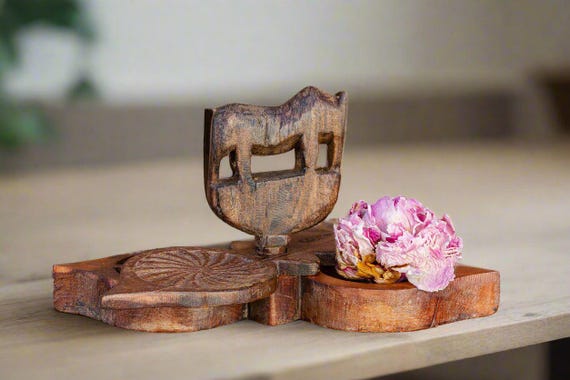 Carved Teak Cowbell From Rajasthan - Early 20th Century Carved Teak Cowbell From Rajasthan - Early 20th Century