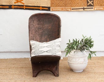 Vintage Senufo Folding Chair: African Tribal Accent, Crocodile Motif Chair