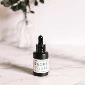 siero per talloni screpolati, riparazione dei talloni, olio per i piedi, crema idratante per i piedi, riparazione dei talloni screpolati, sieri naturali, prodotti di bellezza naturali