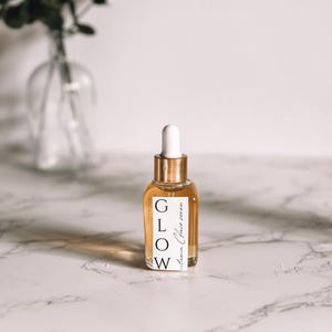 All natural Glow Vitamin C face serum, natural skin care, face serum, brightening face serum, vitamin c face serum, collagen face serum
