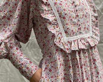 70's vintage prairie style ditsy floral pink dress made in 100% recycled cotton