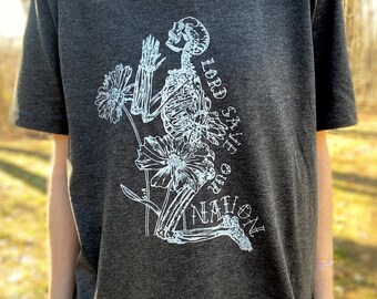 Lord Save Our Nation Praying Skeleton Flower Charcoal Gray T-Shirt Unisex