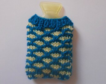 Water bottle pocket heater covered with handmade knitted cover