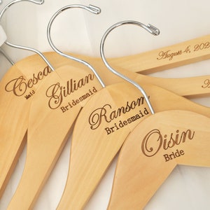 Wooden Engraved Hanger ,Personalized Bridesmaid Hangers,Wedding Hanger ,Wedding Name Hangers，Wedding gift, Bridal hanger