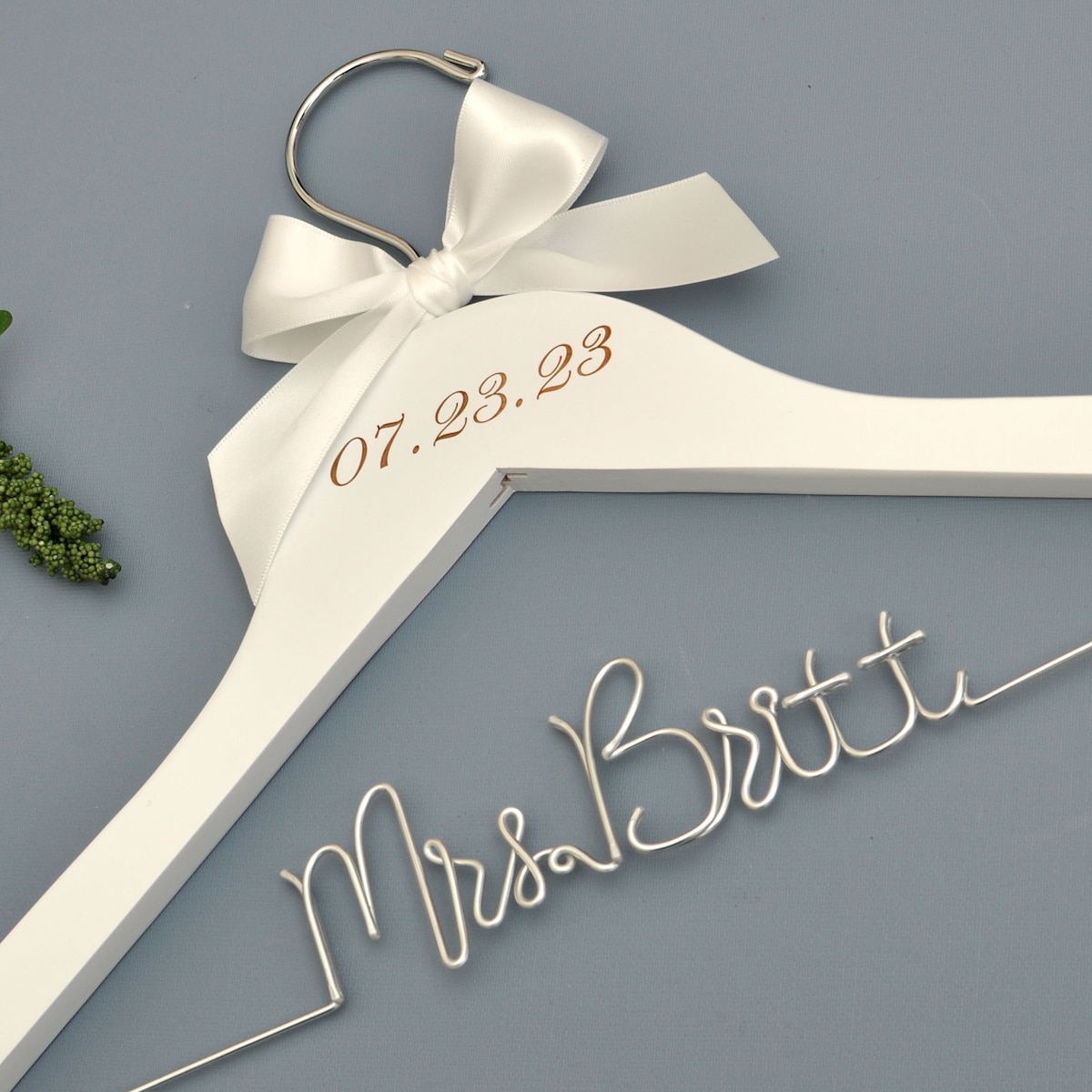 Personalized Bridal Hanger- Silver wire & lettering, White hanger, White bow