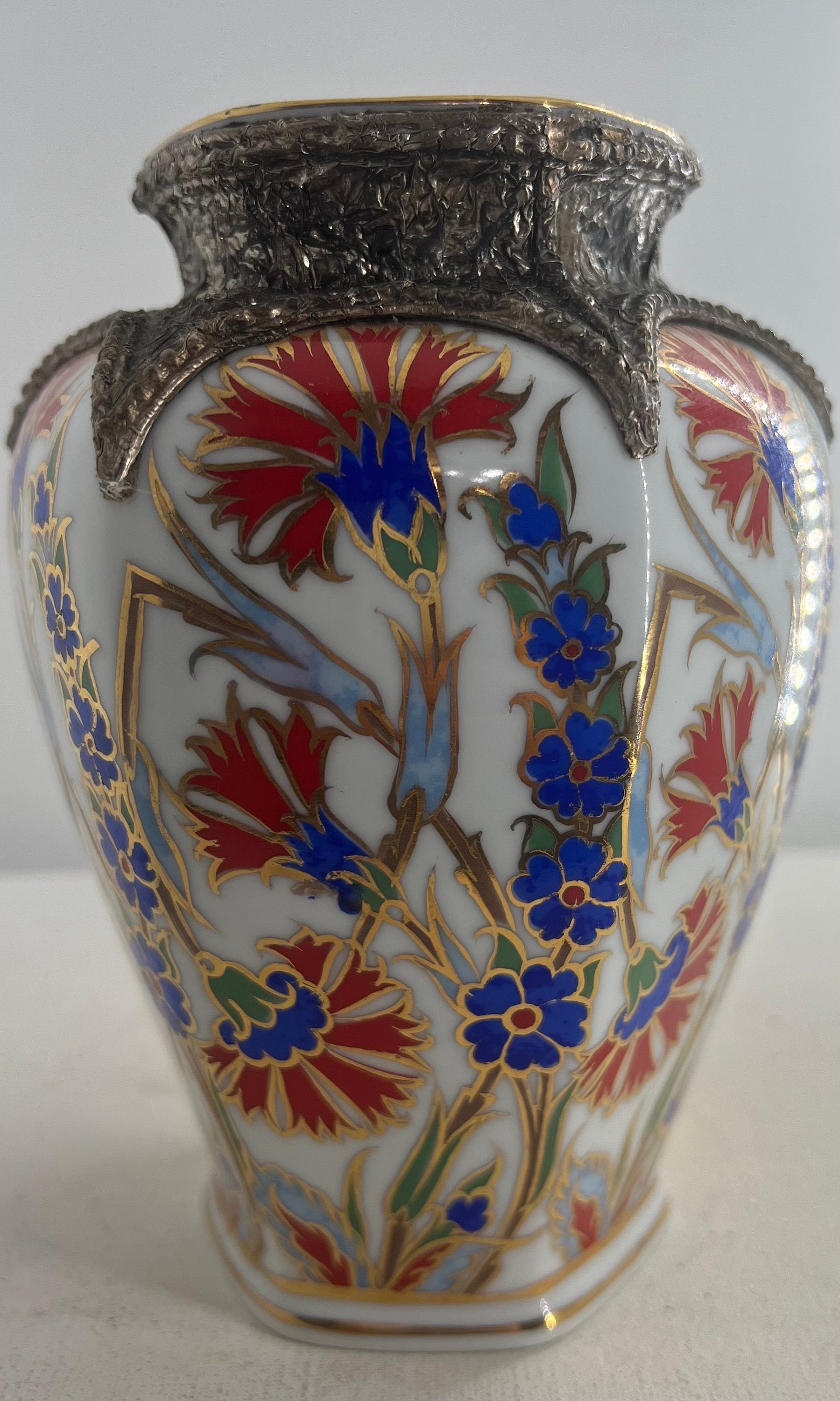 Güral Porselen Turkish Porcelain Hand Painted Signed Vase, 6
