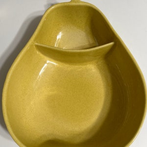 Vintage Pfaltzgraff Pottery Divided Pear Serving Bowl, Chip/Veggies and Dip, Yellow with Speckles, Heavy, 12.5",Free US Shipping