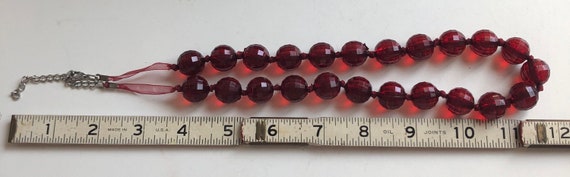 Vintage Plastic Bead Necklace, Chunky Red Bead Ne… - image 4