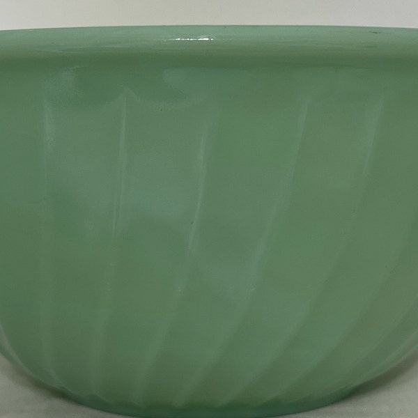 Vintage Jadeite Mixing Bowl 9" Swirl Pattern Jadeite Green - Fire-King Fire King Jade-ite Mixing Bowl Oven Ware