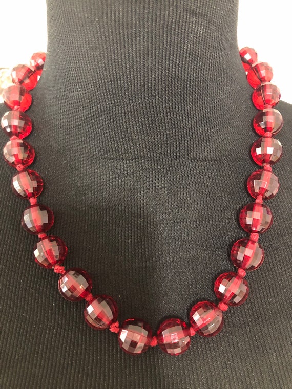 Vintage Plastic Bead Necklace, Chunky Red Bead Ne… - image 2