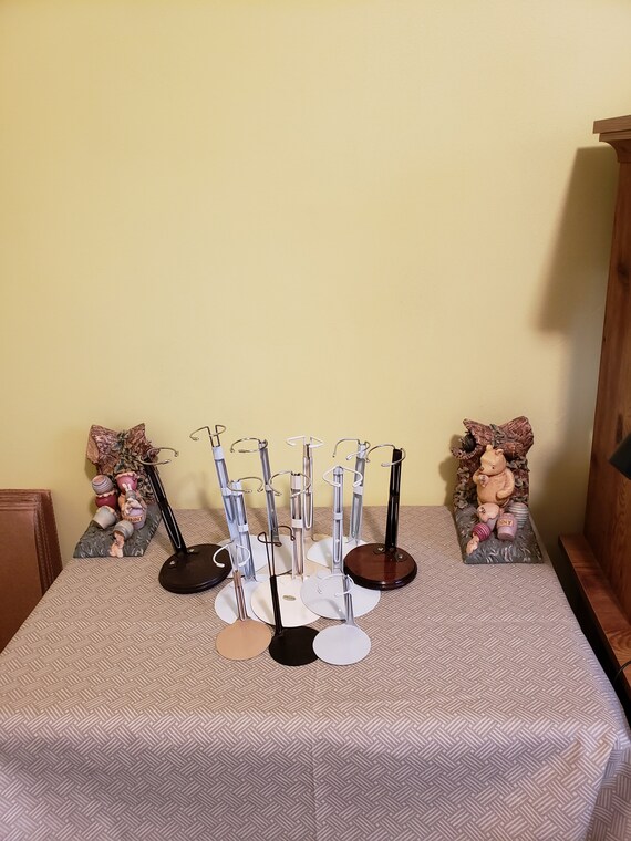 small doll stands