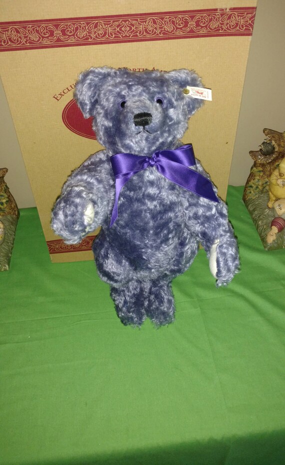 blue steiff bear
