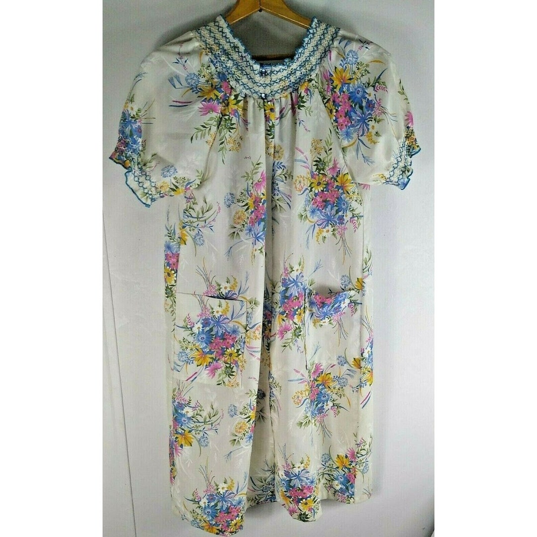 Women's Vintage House Coat Robe Floral Pearl Snaps Puff Etsy