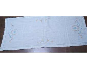 Vintage Linen Table Runner 31 X 13 White Embroidered Floral Victorian Farmhouse