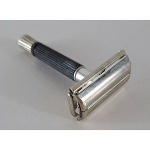 Vintage Mens Gillette Razor Silver Double Edge Black Plastic Handle Super Speed