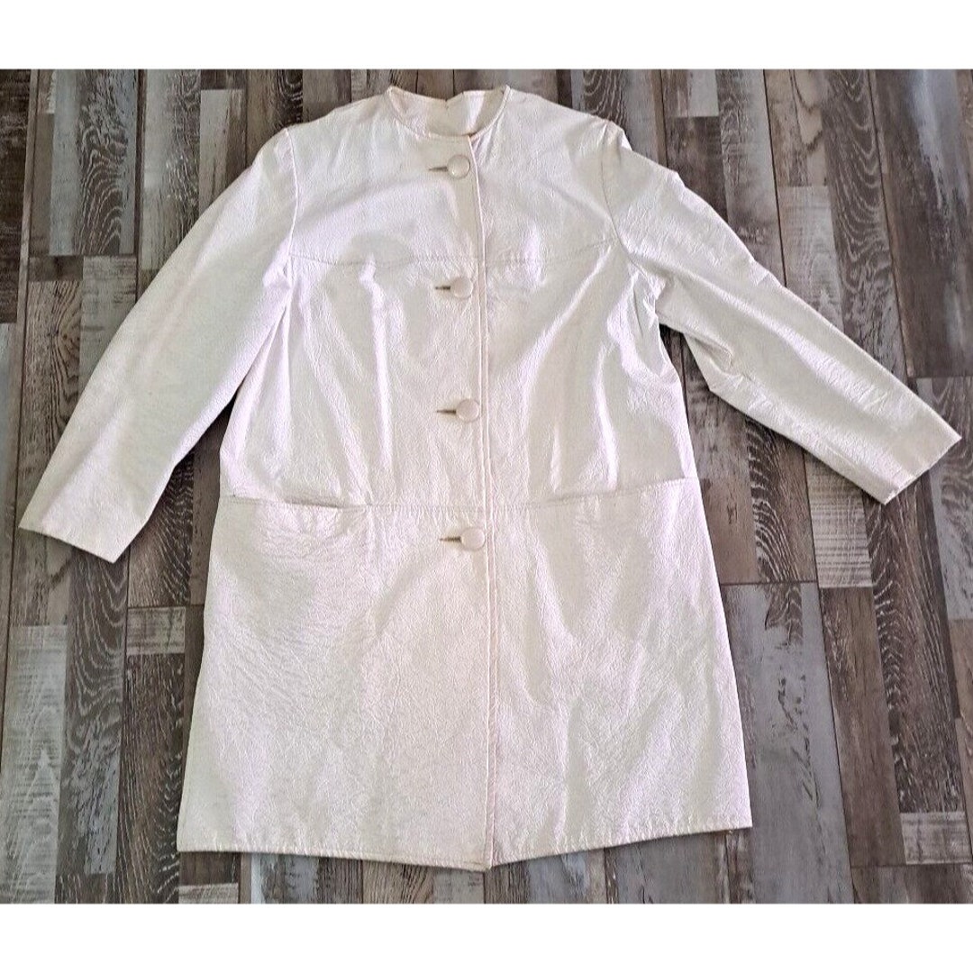 Vintage Womens Cabrella Vinyl Jacket Coat White Lined Button up 1960s