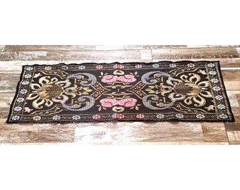 Antique Table Runner Art Nouveau Victorian Black Pink Flowers Damask Gothic