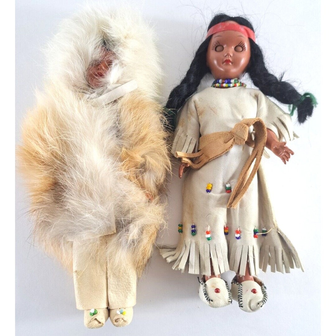 Vintage Native American Dolls 7.5