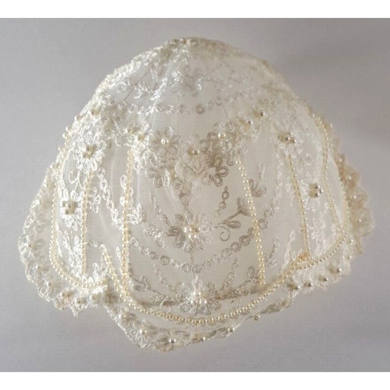 Vintage Bonnet de mariage pour femme, bonnet en maille blanche, fausses perles image 7