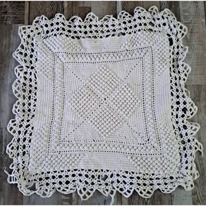 VTG Handmade Crochet Lace Pillow Cover White 15&quot; Victorian Cottage Farmhouse