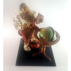 Clothtique Possible Dreams Santa At The Globe Saturday Evening Post 11&quot; READ