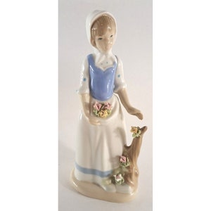 Vintage Torralba Porcelain Girl Holding Flowers Figurine Handmade Spain 8&quot;
