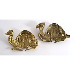 Vintage Brass Camel Trinket Dish Wall Plaque Decor Ashtray Tropical Desert