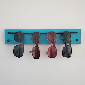 Seascape Laminate Sunglass Rack: Eyeglass Display & Organizer