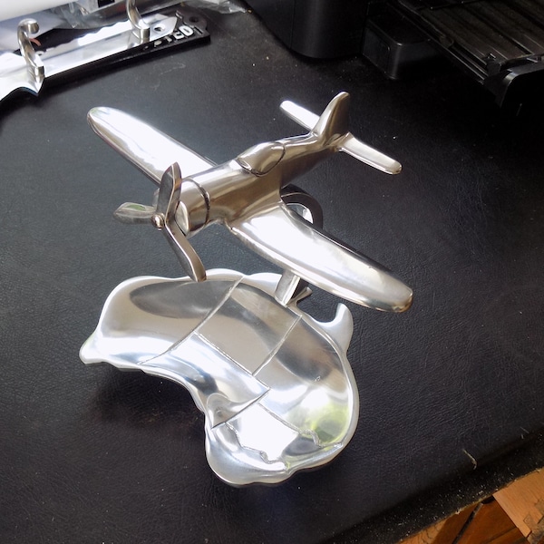 Cast aluminium Aeroplane with map of Australia Desktop ornament Desk tidy dish.