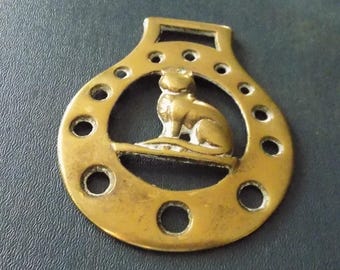 Antique cast Victorian HORSE BRASS Seated or Sitting CAT Design