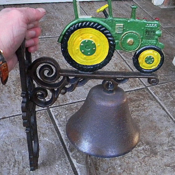 Hand painted Cast Iron " Superb Decorative Heavy JOHN DEERE Green Tractor Wall Mounting Bell "