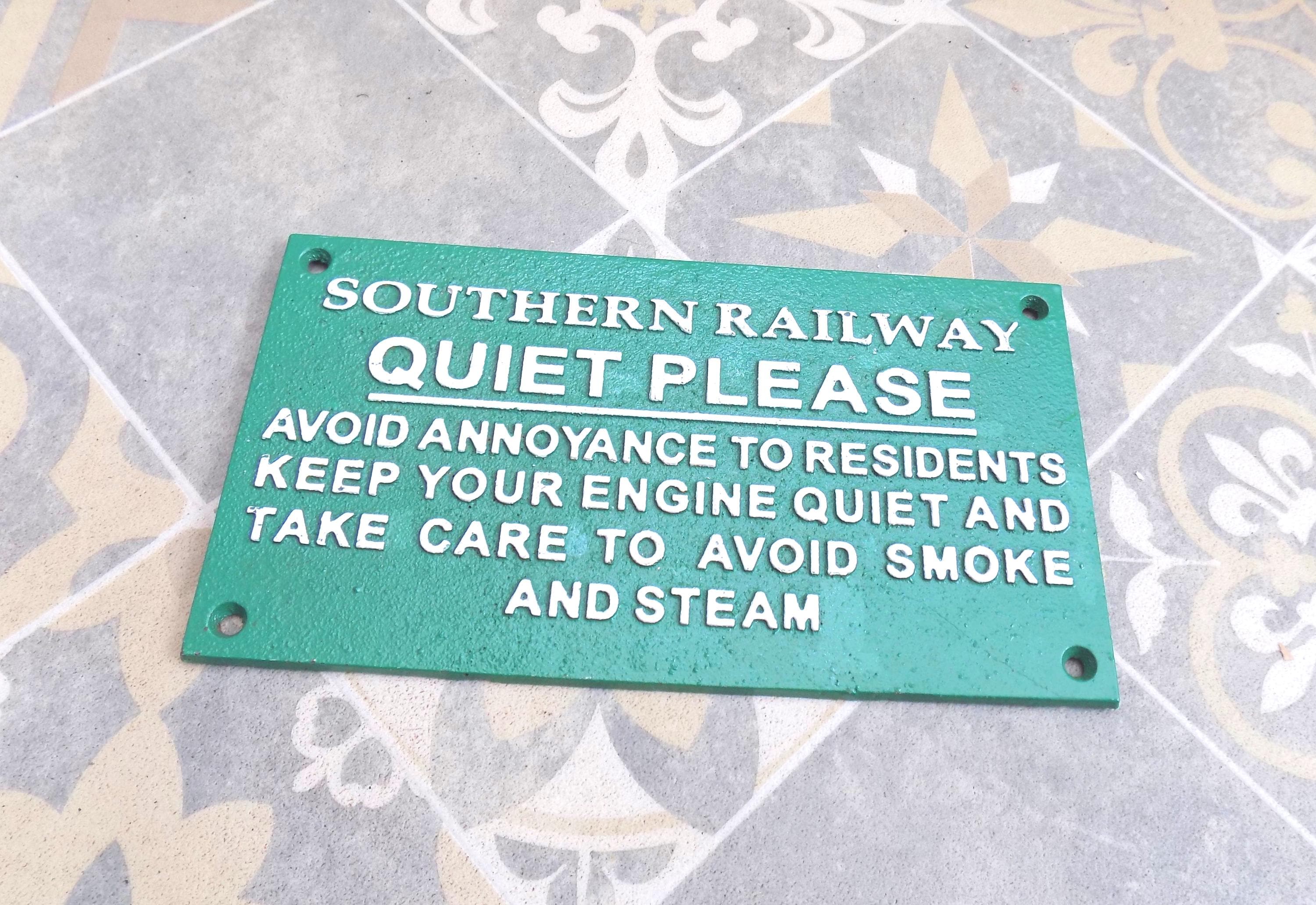 Cartello In Ghisa Per Uso Esterno Con Scritta In Inglese "Please Close