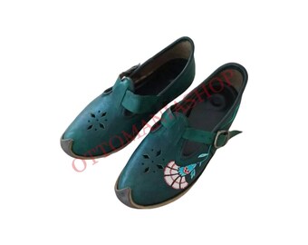 Handmade Leather Sandals,Handmade  Shoes,Turkish Yemeni,Leather Shoes,Medieval Sandals,Flat Shoes, Leather Loafer,Adult Shoes,Hand painted