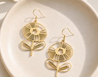 Folk Flower Earrings // Raw Brass Vintage Mid-Mod Earrings // Mid Century Botanical Earrings