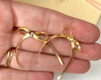 Sweet Bow Earrings // Gold Bows // Snake Chain Bow Earrings // Cute Teen Gift