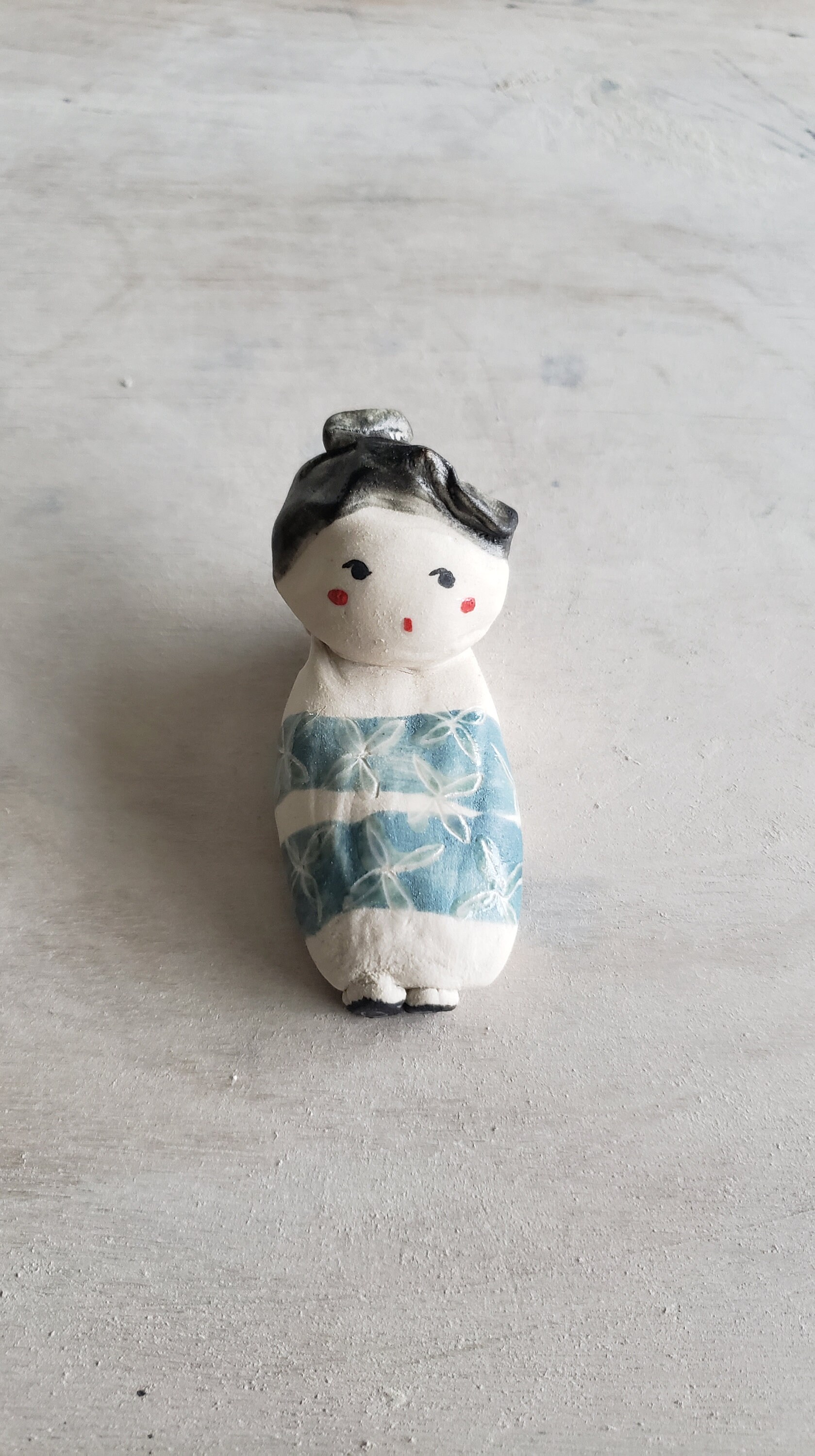 Ange en Terre Grès Sculpture Murale Porte-Bonheur Pièce Unique Faite à La Main