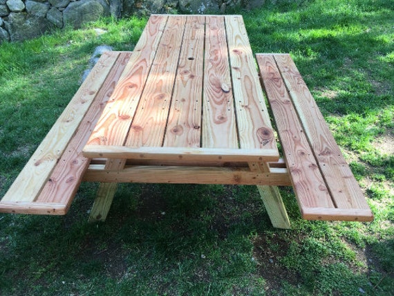 Hardwood outlet picnic bench