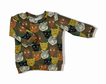 Big Cat Baby T-shirt met lange mouw. Dierenprint Khaki Baby T-shirt. Handgemaakt peutercadeau. Unisex Baby T-Shirt. Trui Stijl Top voor Baby