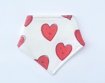 Love Hearts Print Baby Bandana Bib. Off White and Red Bib. Valentines Theme, Handmade in UK, Teething Bib, Unisex Bandana Bib, Gift for Baby