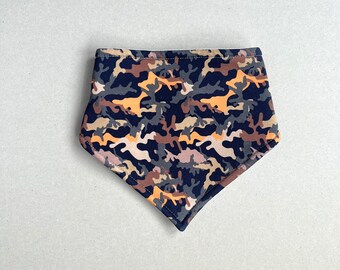 Camouflage Baby Bandana BIb. Brown and Orange Camo Bandana Baby Bib, Handmade in the UK, Teething Bib, Unisex Bandana Bib, Gift for Baby