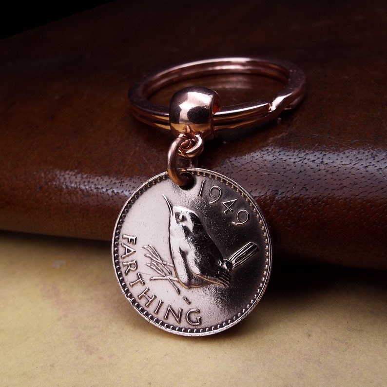 Clearance Sale 1939 OR 1949 Bumped and Bruised British Bronze Farthing Coin Keyring image 1