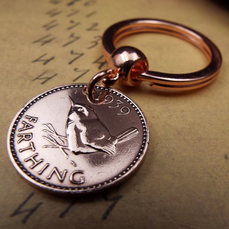 Clearance Sale 1939 OR 1949 Bumped and Bruised British Bronze Farthing Coin Keyring image 7