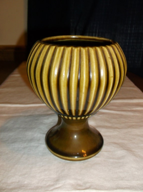 Vintage Floraline Usa 407 Green Glaze Ridged Pottery Pedestal Etsy